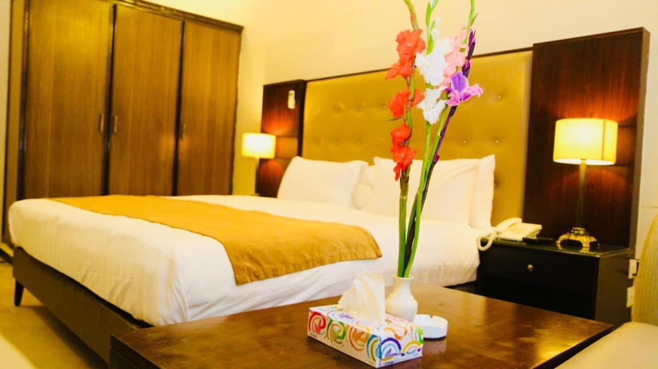 Bed And Breakfast Magnolia Islamabad Exteriör bild
